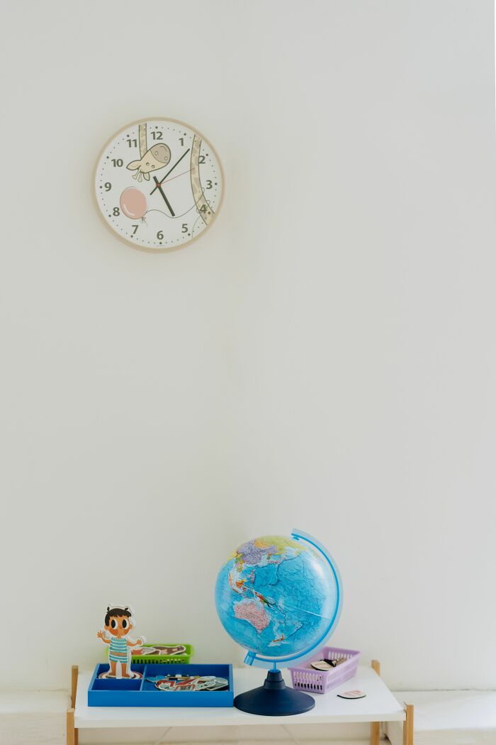 Parenting expert ideas for kids pretend play, addressing confusion they may have.