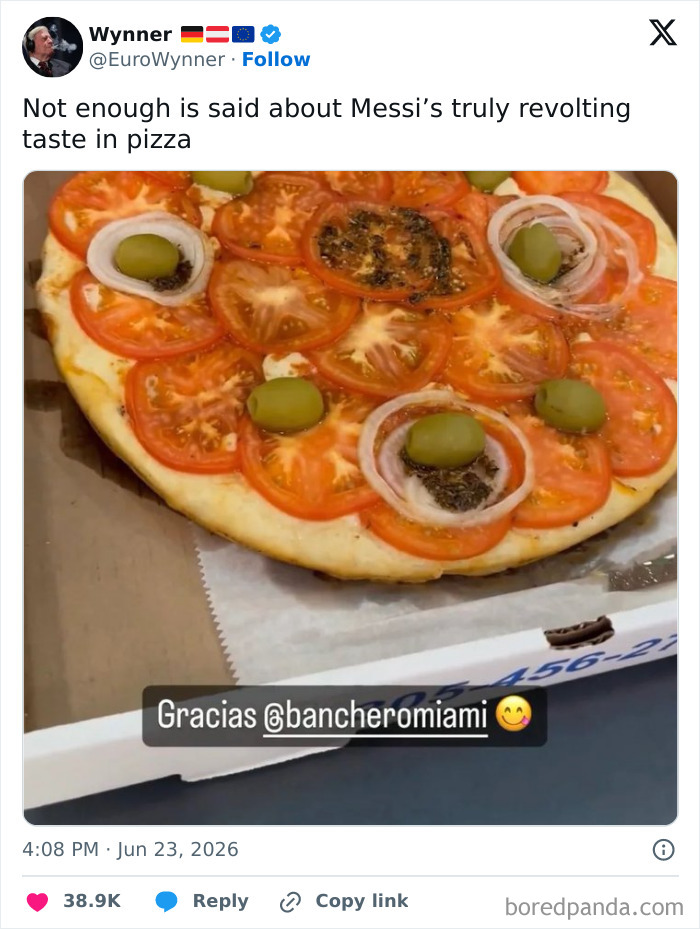 A funny World Cup tweet showing a pizza with a lot of tomatoes and olives, noting Messi's taste in pizza.