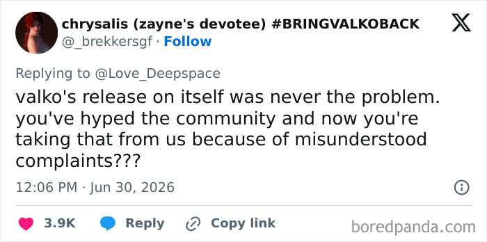 Screenshot of a tweet from a Love and Deepspace RPG fan expressing frustration over the cancellation of a new love interest. Screenshot of a tweet from a Love and Deepspace RPG fan expressing frustration over the cancellation of a new love interest.