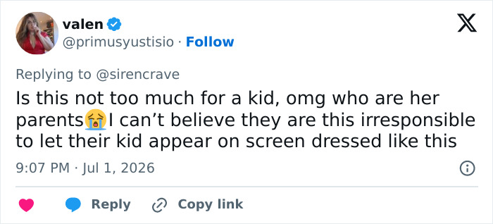 A fan's tweet criticizing Millie Bobby Brown's sheer look, questioning parental responsibility. A fan's tweet criticizing Millie Bobby Brown's sheer look, questioning parental responsibility.