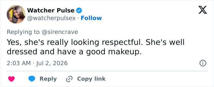 Screenshot of a fan's tweet about Millie Bobby Brown's look, mentioning her respectful dress, despite fans' anger. Screenshot of a fan's tweet about Millie Bobby Brown's look, mentioning her respectful dress, despite fans' anger.