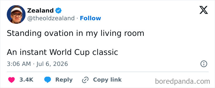 A funny World Cup tweet from Zealand about a standing ovation in his living room for a classic game.