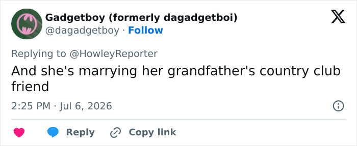 A tweet from Gadgetboy (formerly dagadgetboi) on Twitter about Karoline Leavitt's marriage, mentioning a grandfather's country club friend.