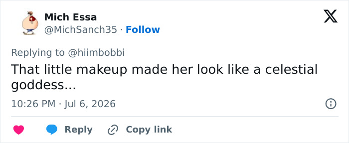 Screenshot of a fan's tweet about Zendaya's latest look, stating she looks like a celestial goddess. Screenshot of a fan's tweet about Zendaya's latest look, stating she looks like a celestial goddess.