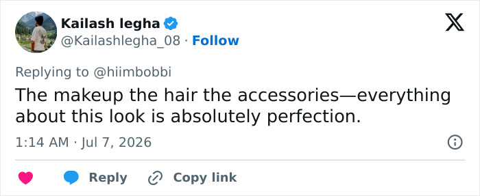 A social media user's comment praising Zendaya's latest look, mentioning makeup, hair, and accessories. A social media user's comment praising Zendaya's latest look, mentioning makeup, hair, and accessories.