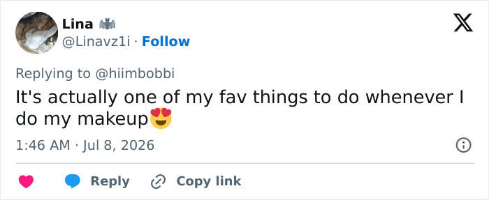 A tweet by Lina about Zendaya's makeup, expressing love for the technique and detail. A tweet by Lina about Zendaya's makeup, expressing love for the technique and detail.