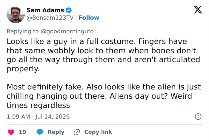 Sam Adams's tweet points out errors in James Franco's alien video, suggesting the alien reveal is a fake costume. Sam Adams's tweet points out errors in James Franco's alien video, suggesting the alien reveal is a fake costume.