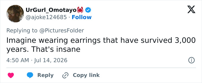 A social media user comments on Zendaya's 3000-year-old earrings, expressing amazement. A social media user comments on Zendaya's 3000-year-old earrings, expressing amazement.