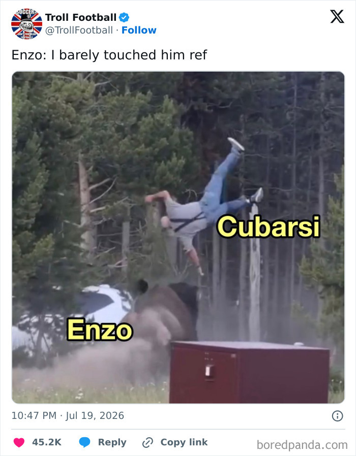 A World Cup 2026 meme shows a man, labeled Cubarsi, dramatically flying through the air after a minor bump by a bison, labeled Enzo.