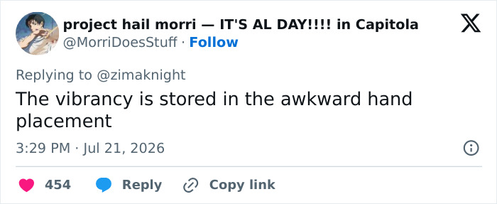 A tweet about Ryan Gosling movie posters, commenting The vibrancy is stored in the awkward hand placement.