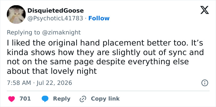 Screenshot of a tweet by DisquietedGoose discussing the original hand placement in the Ryan Gosling image.