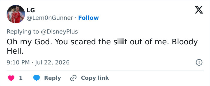 Screenshot of a tweet showing a user¹s reaction, sparking Disney backlash over Julie Andrews portrait. Screenshot of a tweet showing a user¹s reaction, sparking Disney backlash over Julie Andrews portrait.