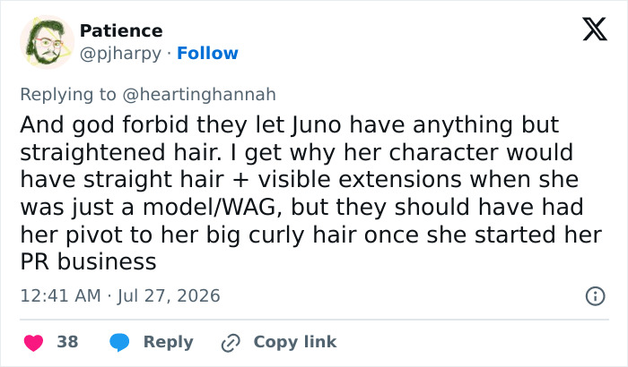 Tweet by Patience discussing Juno's hair, linking it to beauty standards and heavy photoshop.