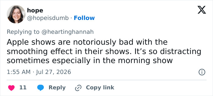 Screenshot of a tweet by hope criticizing the smoothing effect in Apple shows and heavy Photoshop.