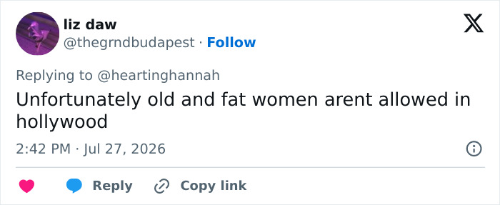 Screenshot of a tweet by liz daw commenting on Hollywood's beauty standards and exclusion of older, larger women.
