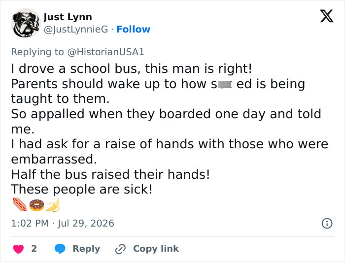 A tweet from a school bus driver discusses children being embarrassed by their inappropriate clothes, sparking heated debate. A tweet from a school bus driver discusses children being embarrassed by their inappropriate clothes, sparking heated debate.