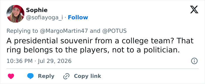 Screenshot of a tweet from Sophie about Kindergartener Trump trying to steal an award. Screenshot of a tweet from Sophie about Kindergartener Trump trying to steal an award.