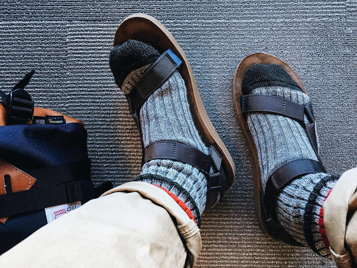 34 Country-Specific Habits That Are Completely Normal To Locals But Confusing To Everyone Else