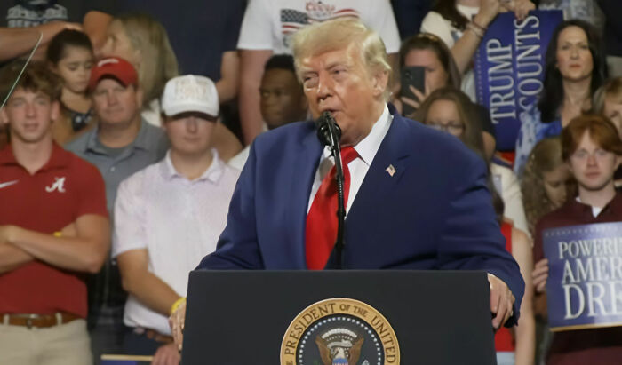 Trump Rally Member Brutally Mocks Him Right Behind His Back In Hilarious Viral Video