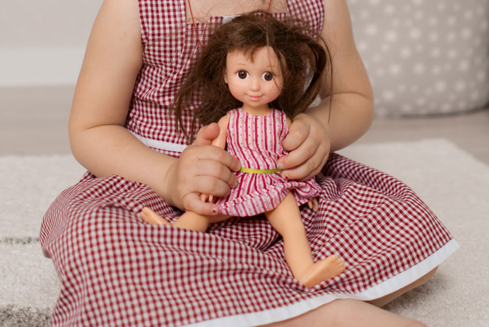 Wife Shocks Husband By Firing The Nanny On The Spot, Calls Her Reason An Overreaction Wife Shocks Husband By Firing The Nanny On The Spot, Calls Her Reason An Overreaction