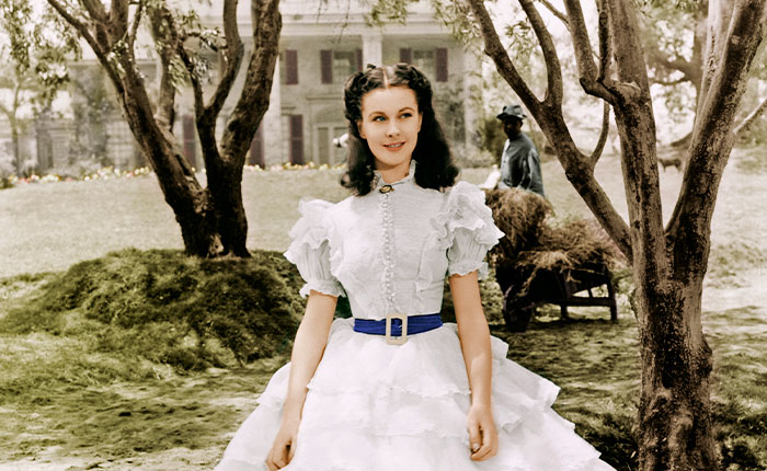 Vivien Leigh as Scarlett O'Hara in Gone With The Wind, on a plantation, sparking a Netflix boycott controversy. Vivien Leigh as Scarlett O'Hara in Gone With The Wind, on a plantation, sparking a Netflix boycott controversy.