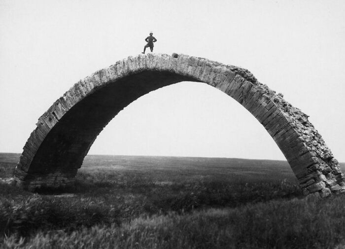 30 Famous Buildings With Incredible Histories That Deserve To Be Remembered Forever