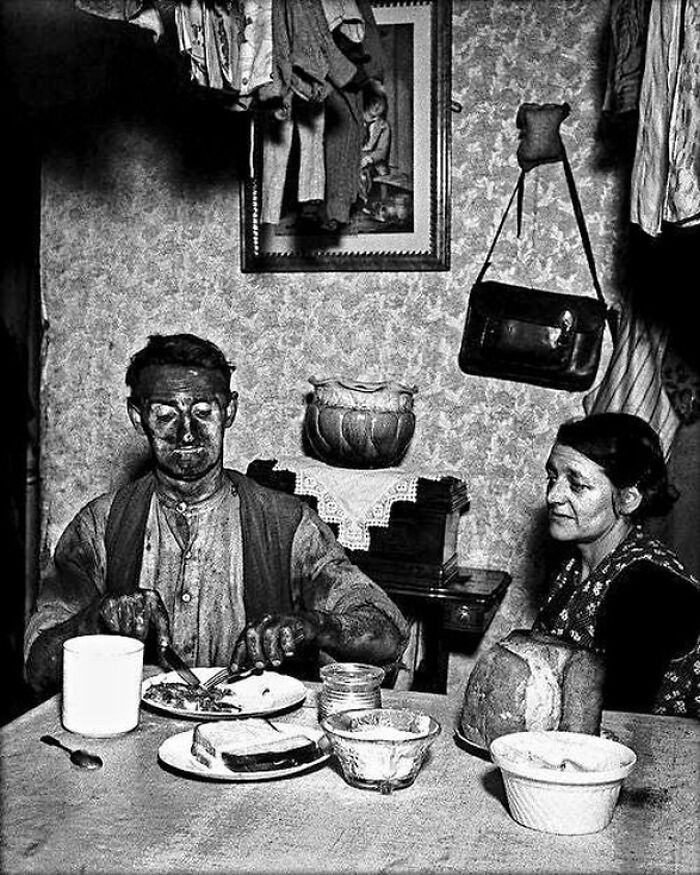 101 Fascinating Historical Photos That Tell Incredible Stories