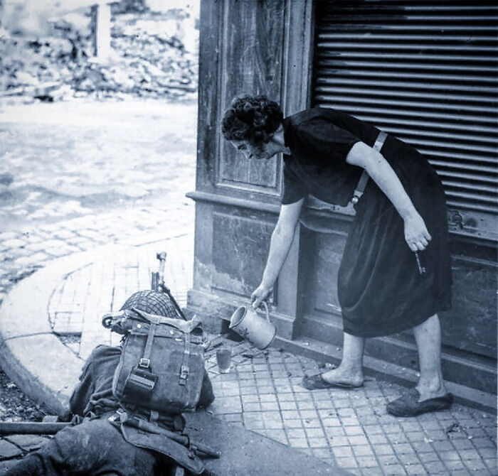 101 Fascinating Historical Photos That Tell Incredible Stories