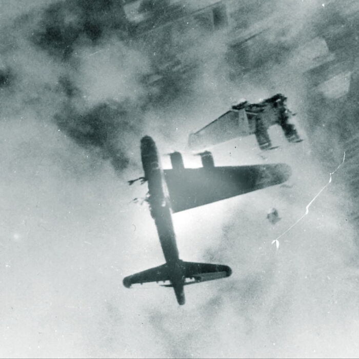101 Fascinating Historical Photos That Tell Incredible Stories