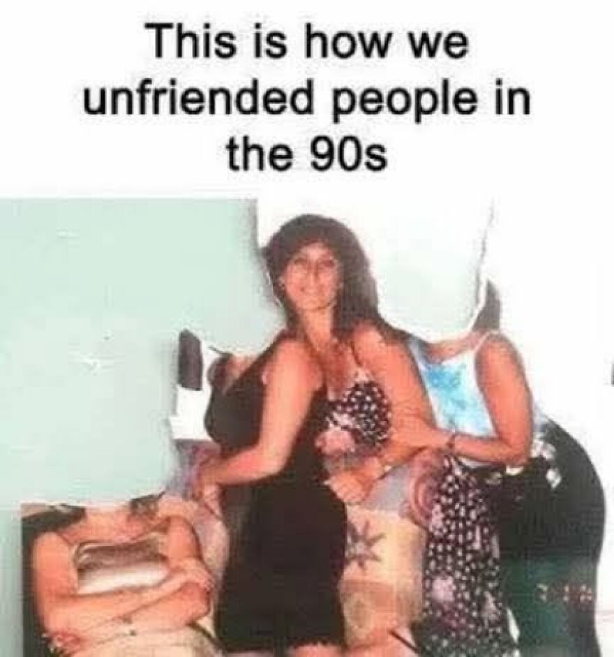 An image illustrating how people unfriended others in the '90s, a nostalgic look for '90s babies.