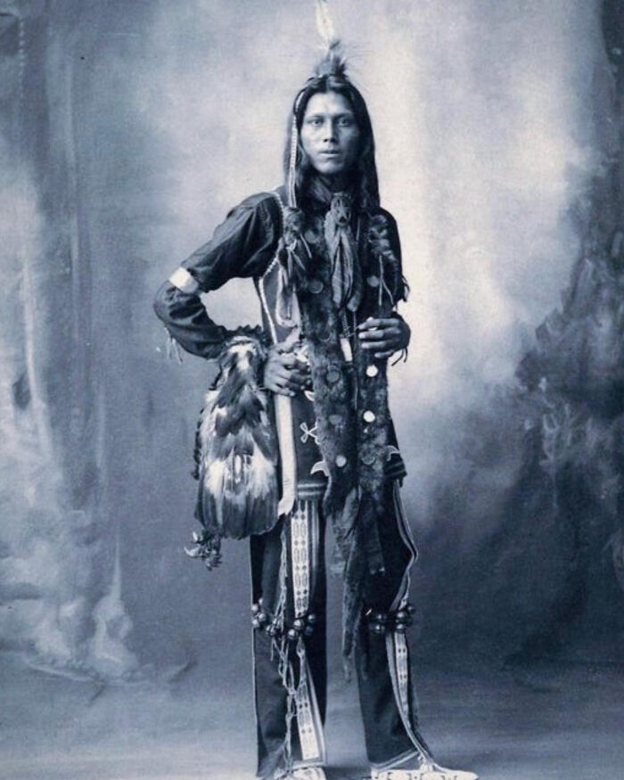 101 Fascinating Historical Photos That Tell Incredible Stories