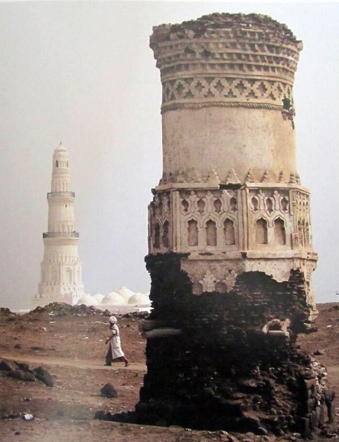 30 Famous Buildings With Incredible Histories That Deserve To Be Remembered Forever