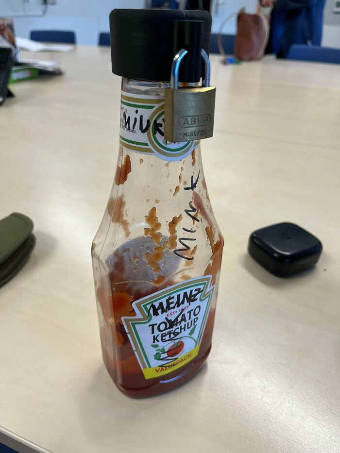 A Heinz ketchup bottle with a padlock on its cap, a humorous take on 3D printer creativity.