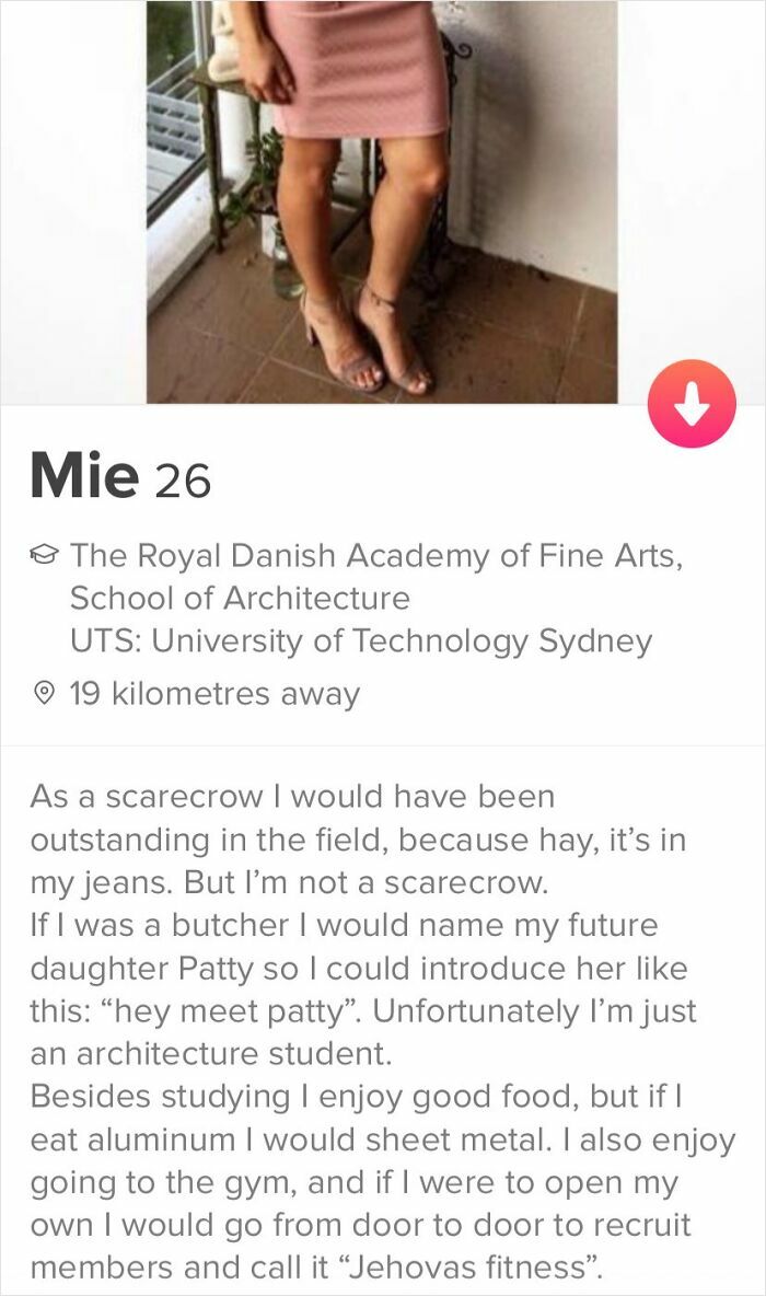 A cringe Tinder profile with a woman's bio stating she'd be an outstanding scarecrow, proving writing about yourself is hard.
