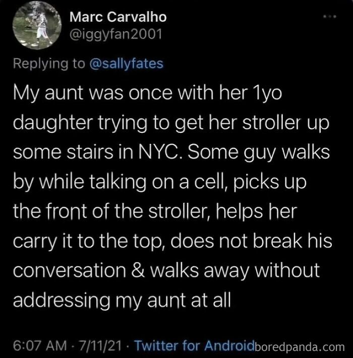 A wholesome tweet describing a stranger helping a woman carry her stroller up stairs in NYC without interruption online.