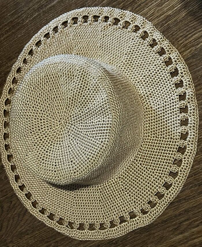 Beige crochet sun hat with decorative edge creative crochet project