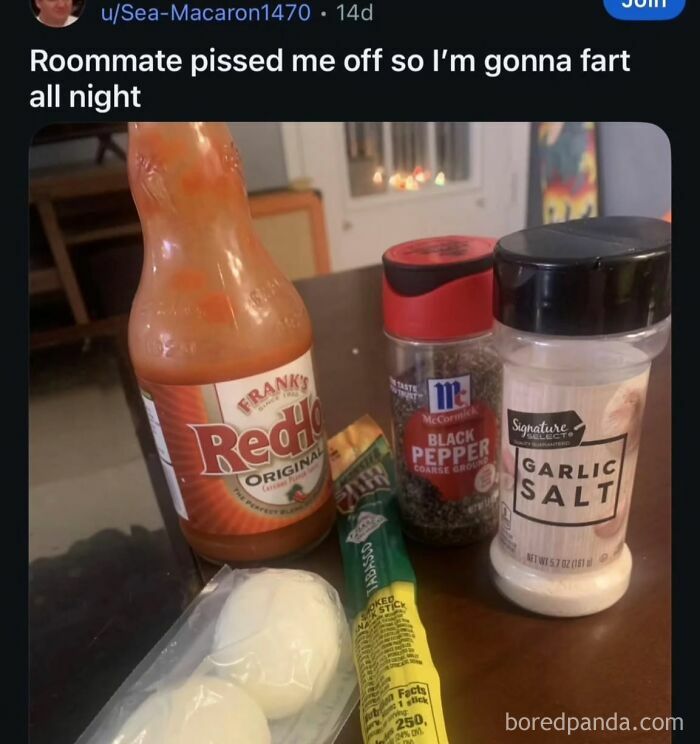 A table with hot sauce, black pepper, garlic salt, and eggs, a cringe post about a roommate prank.