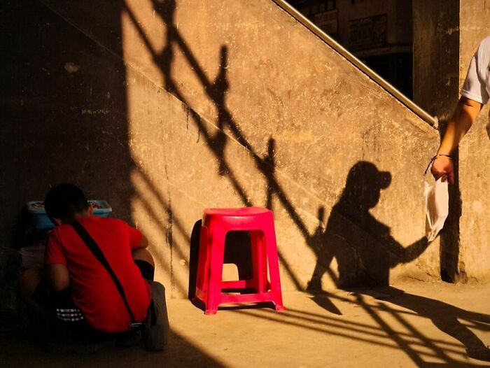 This Street Photographer Captures The Joy, Wonder, And Unforgettable Energy Of Childhood In 30 Candid Photos