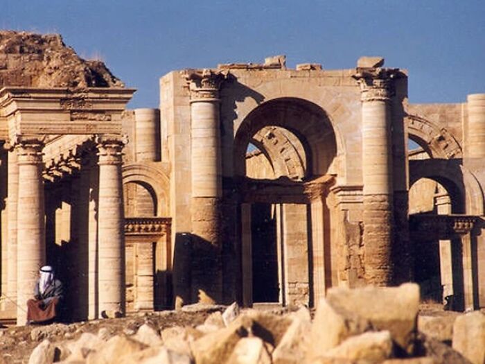 30 Famous Buildings With Incredible Histories That Deserve To Be Remembered Forever