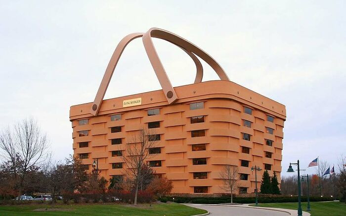 A building shaped like a giant picnic basket, an example of brilliant design choices.