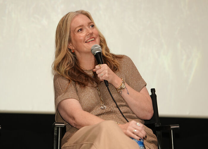 "Cancel It Immediately!": Colleen Hoover Faces Brutal Backlash Over Shocking New Amazon Deal As Fans Expose Her Dark Past "Cancel It Immediately!": Colleen Hoover Faces Brutal Backlash Over Shocking New Amazon Deal As Fans Expose Her Dark Past