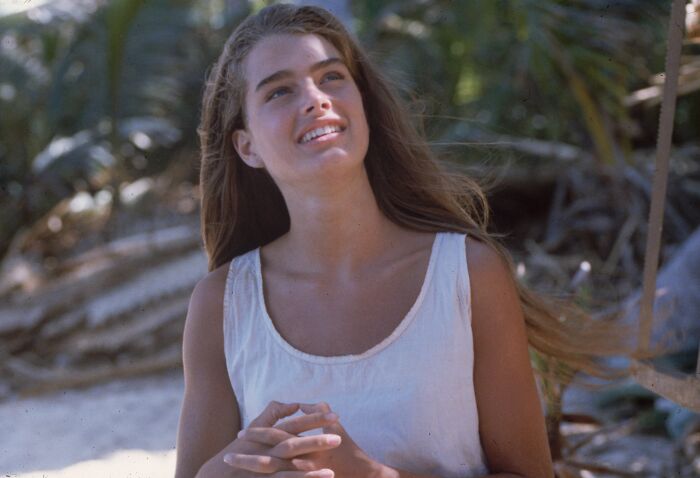 Teen actress from Blue Lagoon smiling outdoors Teen actress from Blue Lagoon smiling outdoors