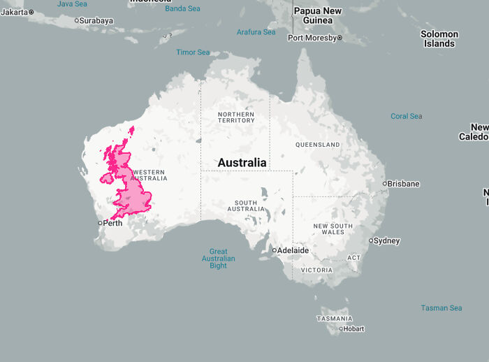 A map overlaying the United Kingdom's landmass onto Australia, illustrating interesting facts about geography.
