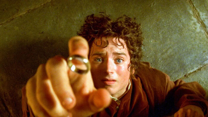 Hollywood star forced to sell home. Elijah Wood as Frodo reaching for the One Ring.