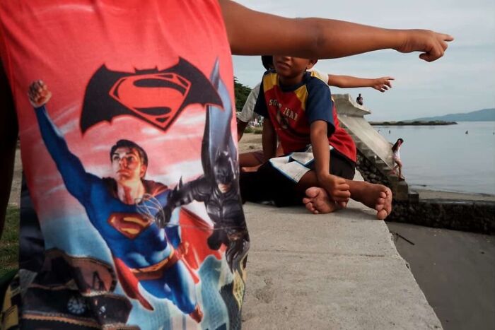 This Street Photographer Captures The Joy, Wonder, And Unforgettable Energy Of Childhood In 30 Candid Photos