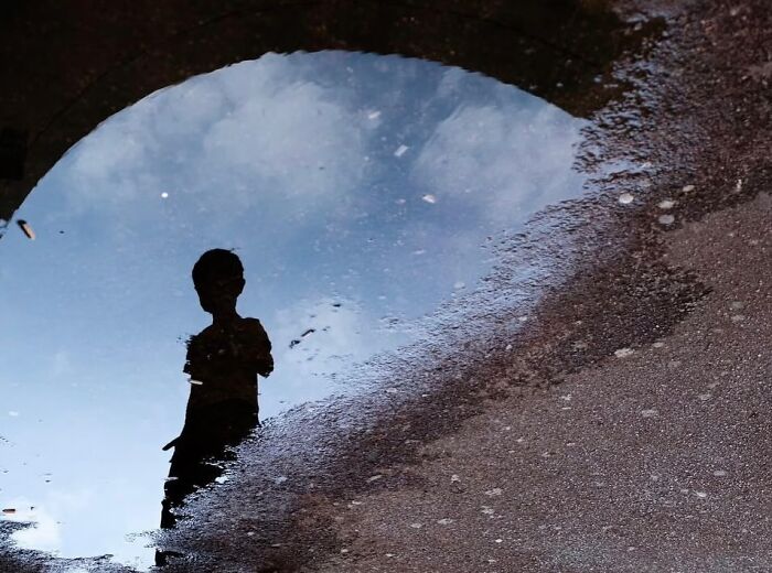This Street Photographer Captures The Joy, Wonder, And Unforgettable Energy Of Childhood In 30 Candid Photos
