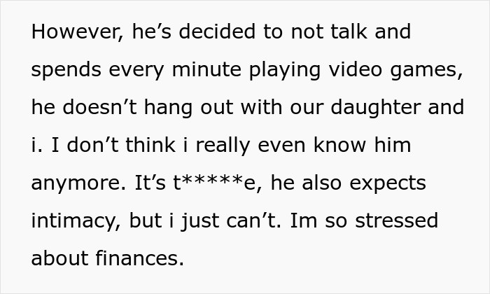 Manchild Busy Playing Games With GF's Money, She Dumps Him After Financial Stress Torments Her Manchild Busy Playing Games With GF's Money, She Dumps Him After Financial Stress Torments Her