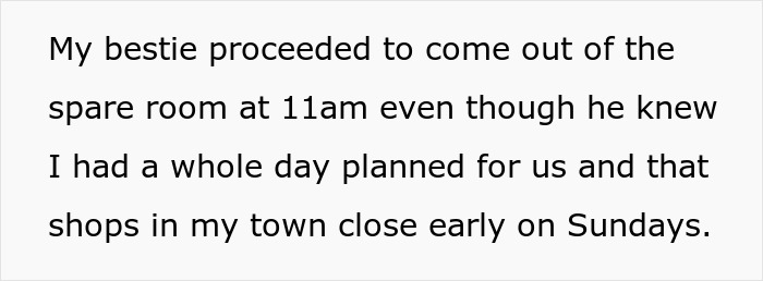 Best Friend Visits Woman’s Dream Home For The Weekend, Then Judges It Like A Hotel Inspector Best Friend Visits Woman’s Dream Home For The Weekend, Then Judges It Like A Hotel Inspector