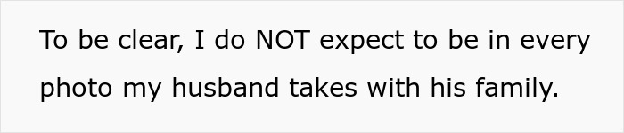 Toxic MIL Excludes Bride From Wedding Portrait, Petty Bride Erases It From The Gallery