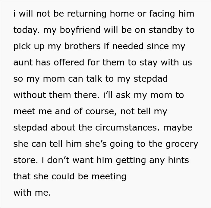 A screenshot of text about not returning home and keeping details from a step-dad regarding a spy camera in a room. A screenshot of text about not returning home and keeping details from a step-dad regarding a spy camera in a room.